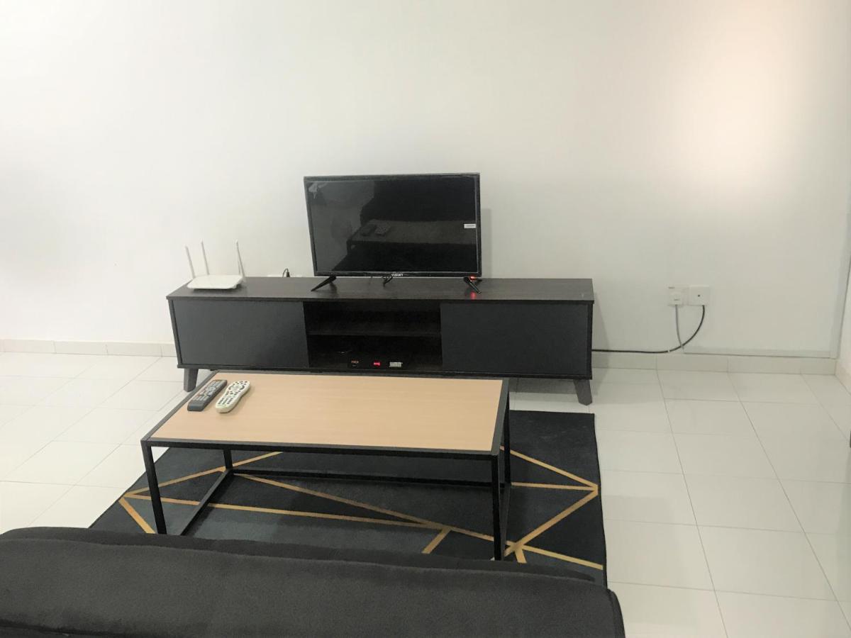 Oyo 90493 Jl Homestay Segamat Zewnętrze zdjęcie