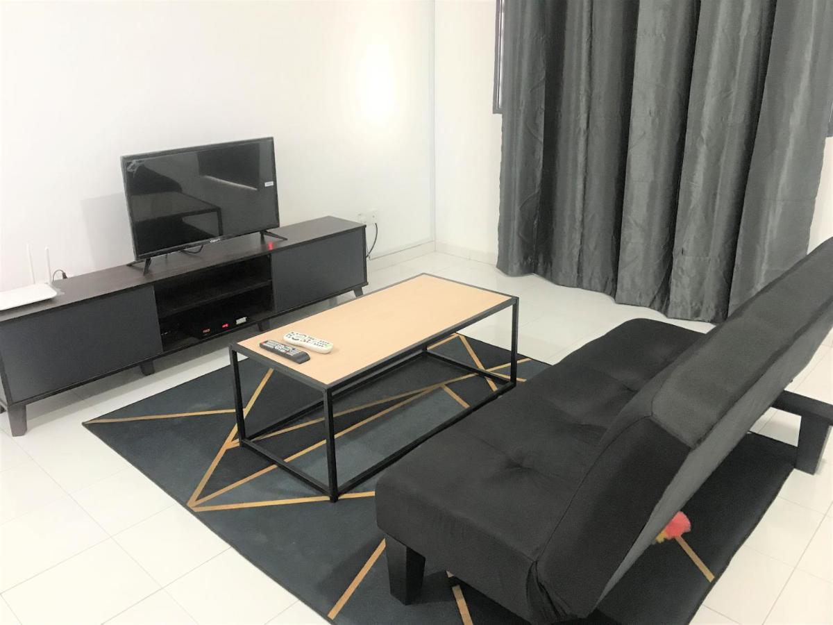 Oyo 90493 Jl Homestay Segamat Zewnętrze zdjęcie