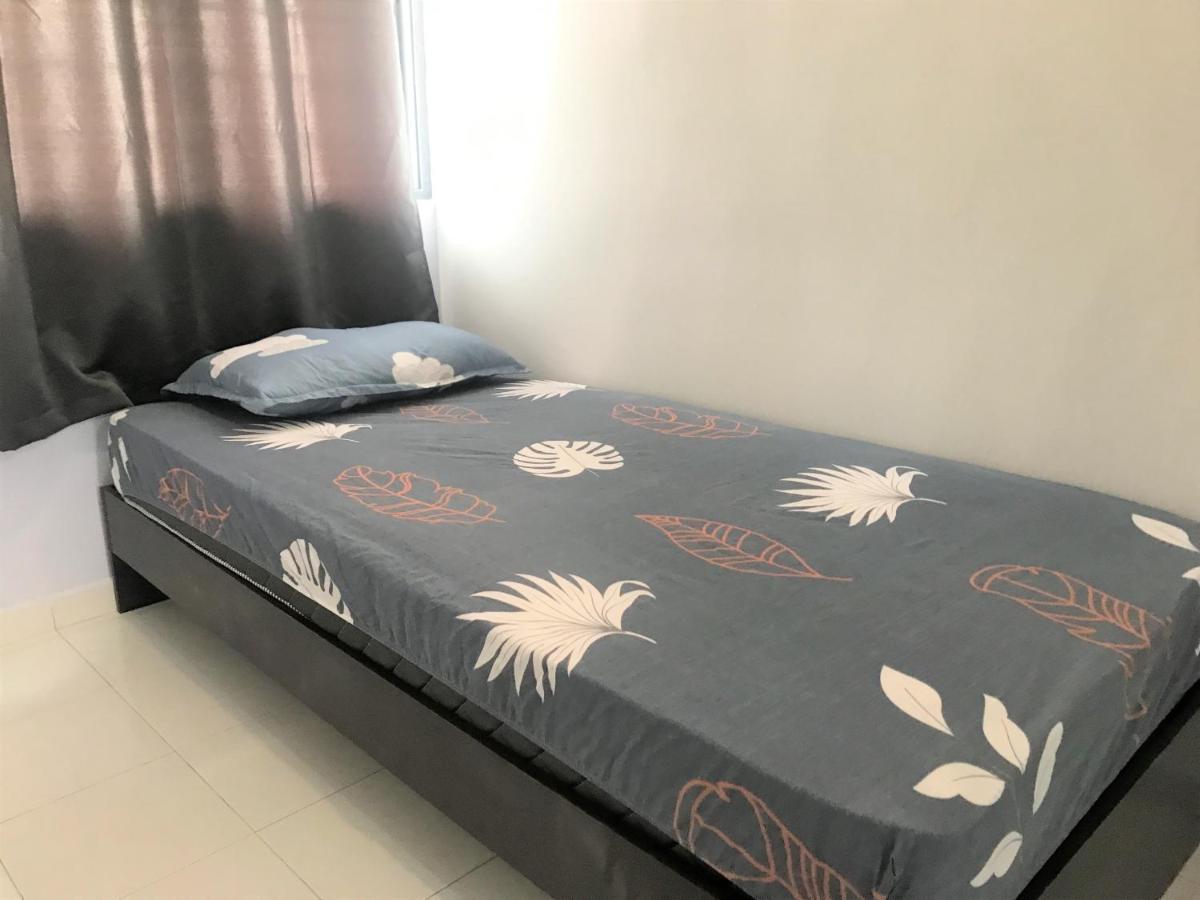 Oyo 90493 Jl Homestay Segamat Zewnętrze zdjęcie