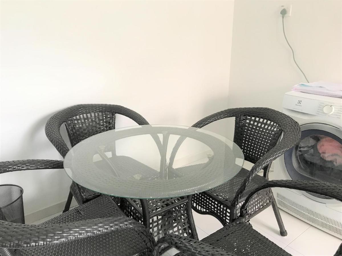 Oyo 90493 Jl Homestay Segamat Zewnętrze zdjęcie