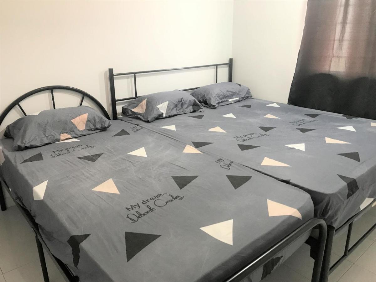 Oyo 90493 Jl Homestay Segamat Zewnętrze zdjęcie