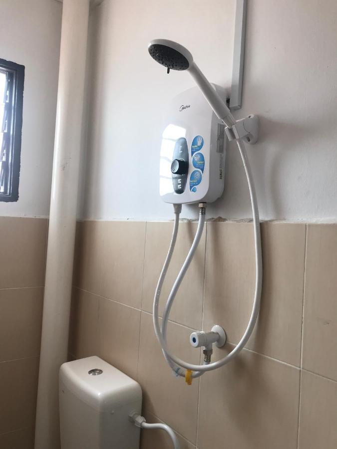 Oyo 90493 Jl Homestay Segamat Zewnętrze zdjęcie