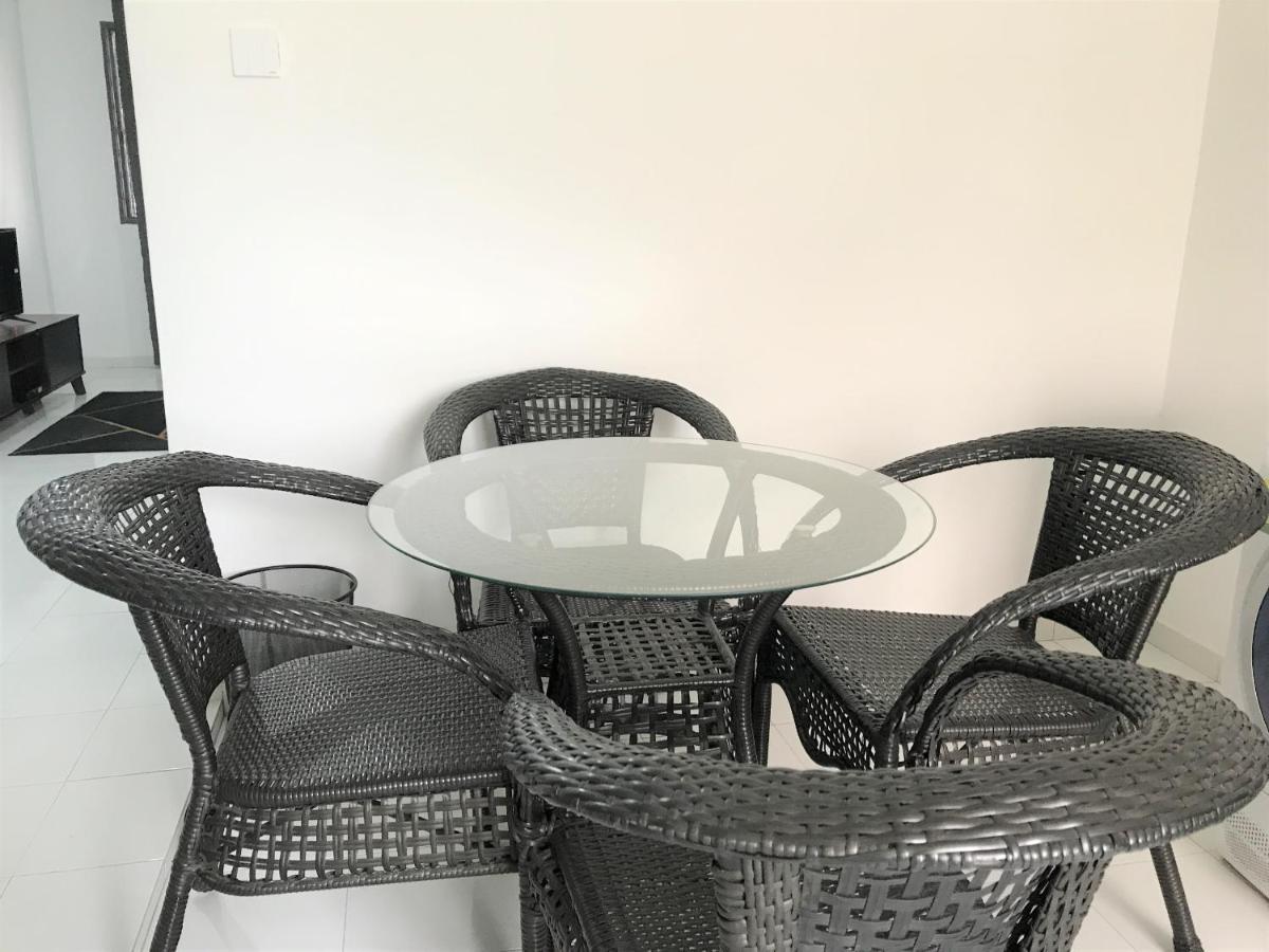 Oyo 90493 Jl Homestay Segamat Zewnętrze zdjęcie