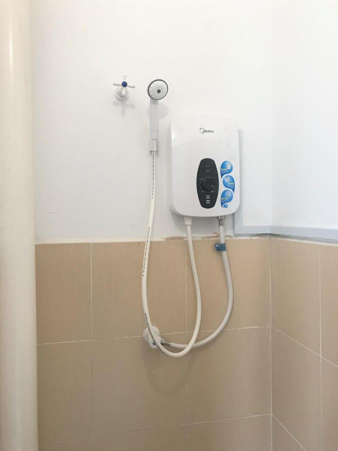 Oyo 90493 Jl Homestay Segamat Zewnętrze zdjęcie